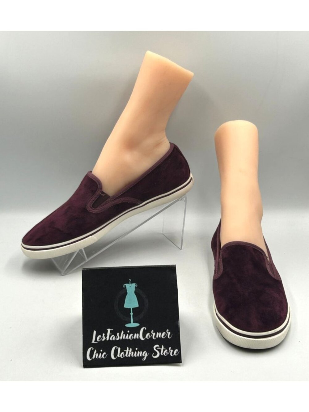 Ralph Lauren Women's Burgundy Velvet  Janis Slip-On Sneakers Size 8B 3801